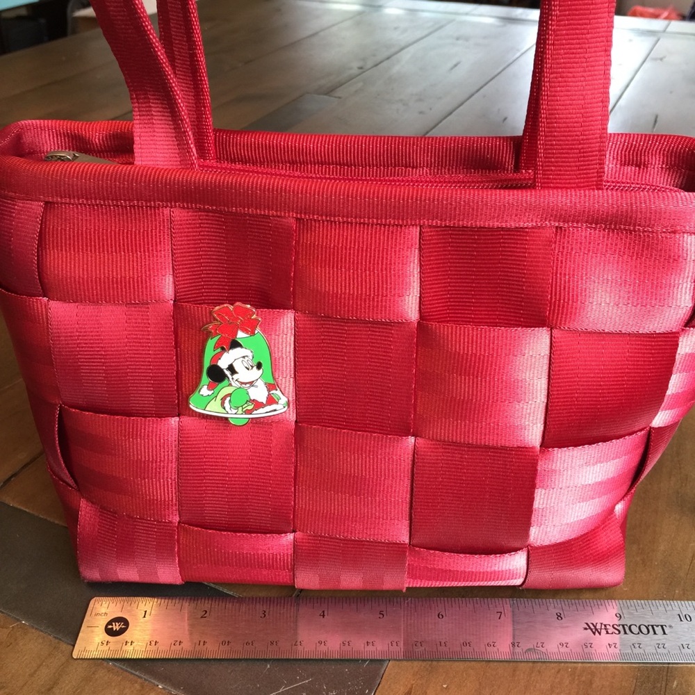 Harvey’s medium tote in classic red